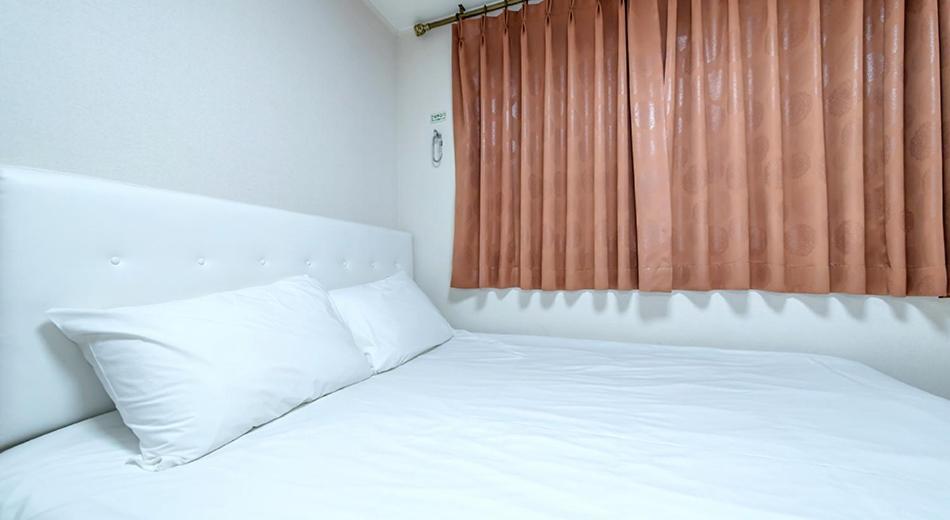 Jeju Sky Hill Business Hotel Exterior photo